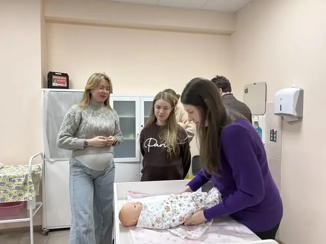 Мурманчан научат уходу за младенцами на бесплатном курсе