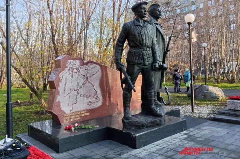 В Мурманске почтили память защитников Заполярья